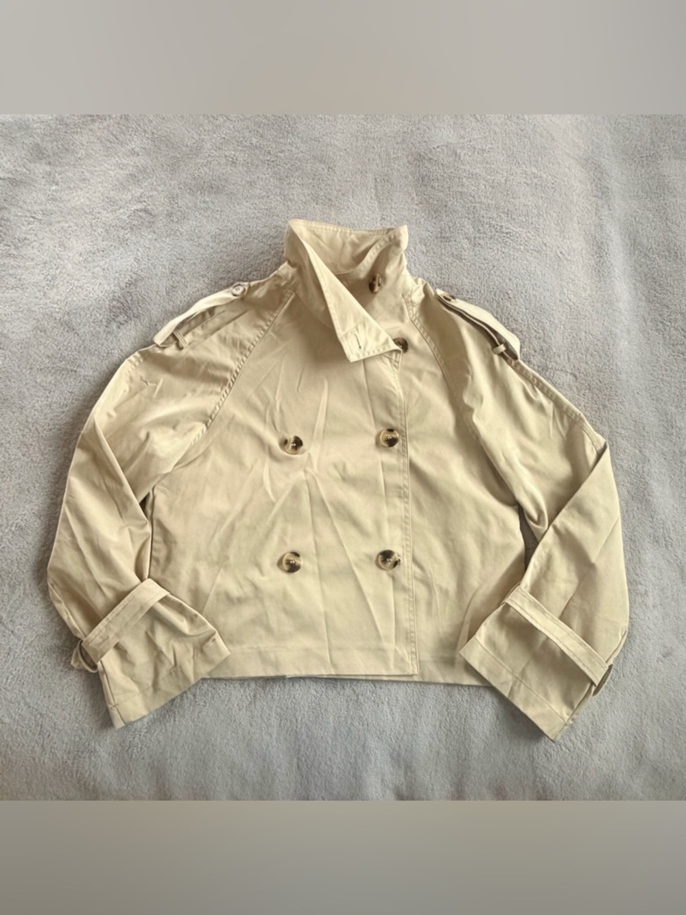 Zara Beige Cropped Trench Coat